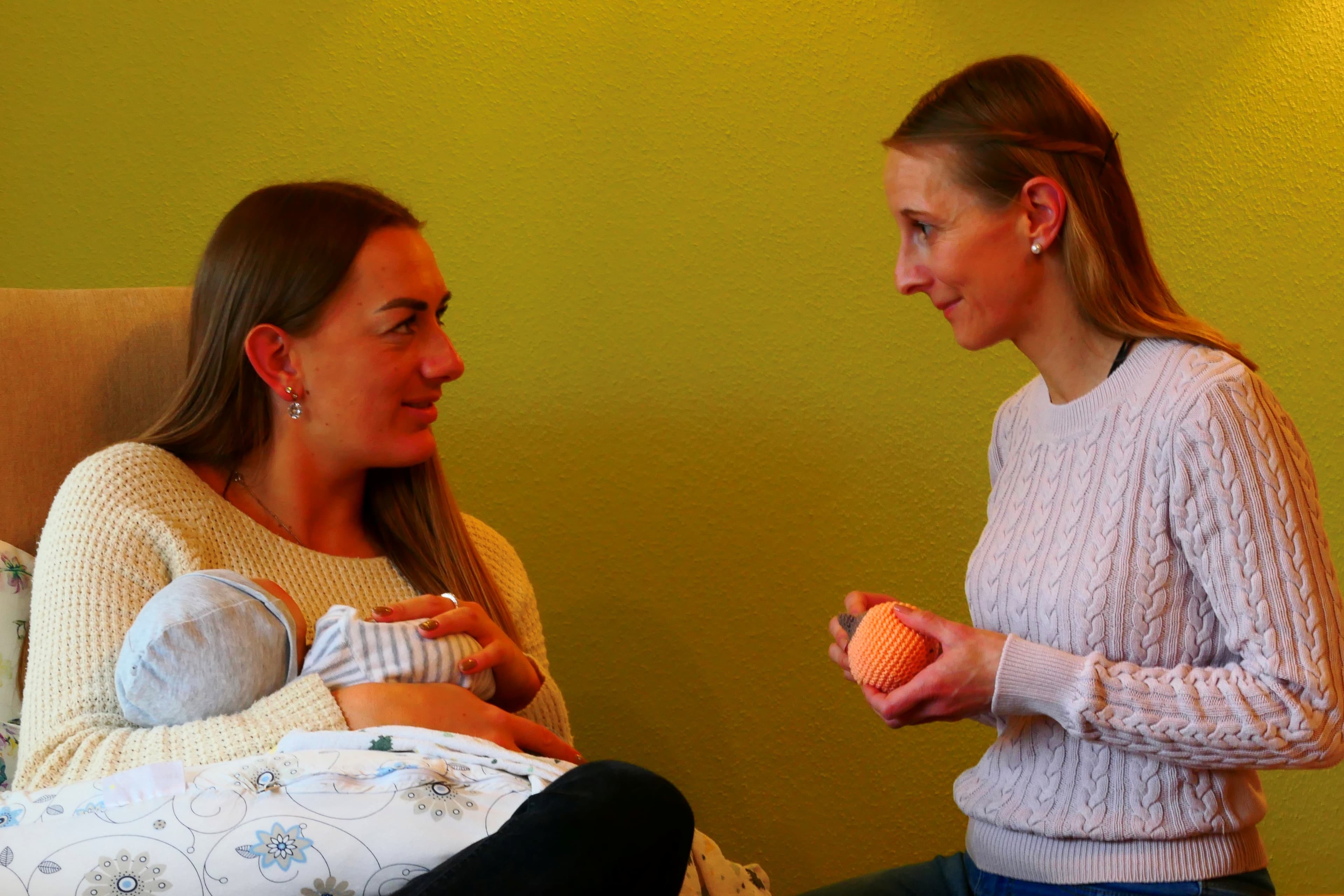 Einfühlsame Stillberatung zu Hause – Iris Steigmeier